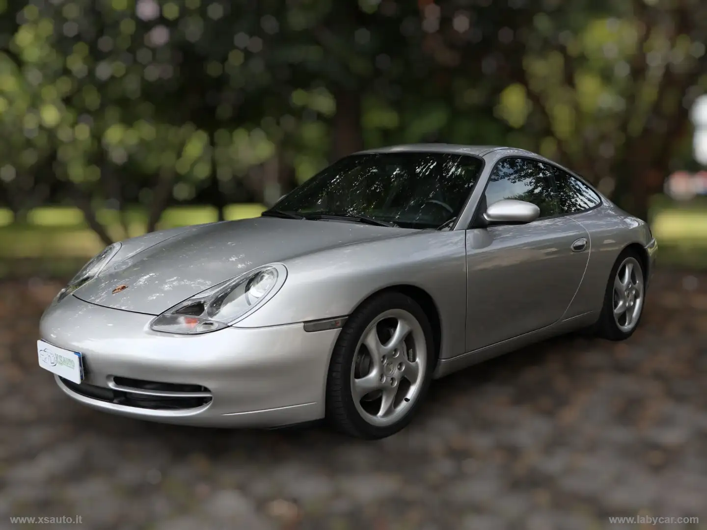 Porsche 911 Carrera 4 Coupé Argento - 1