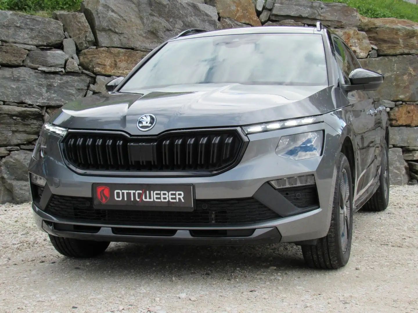 Skoda Kamiq 1.5 TSI ACT Monte Carlo AHK Grau - 2