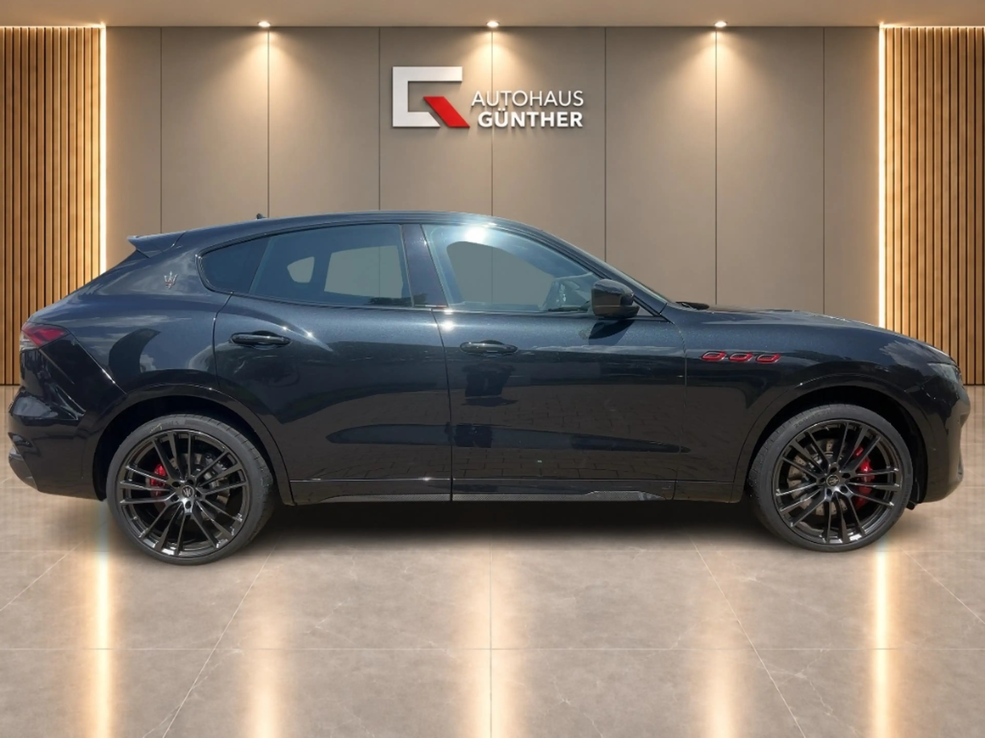 Maserati Levante Trofeo MY23 V8 581 HP Pano 22'' Bowers& Wikens — photo 5