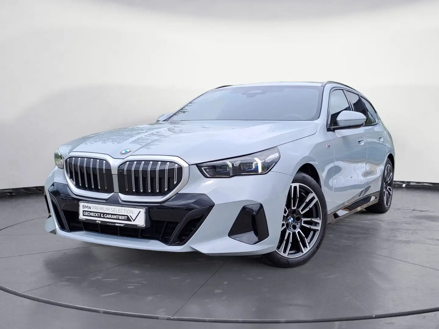 BMW 520 d Touring M Sport Head-Up Standhzg. HiFi ACC Grijs - 2