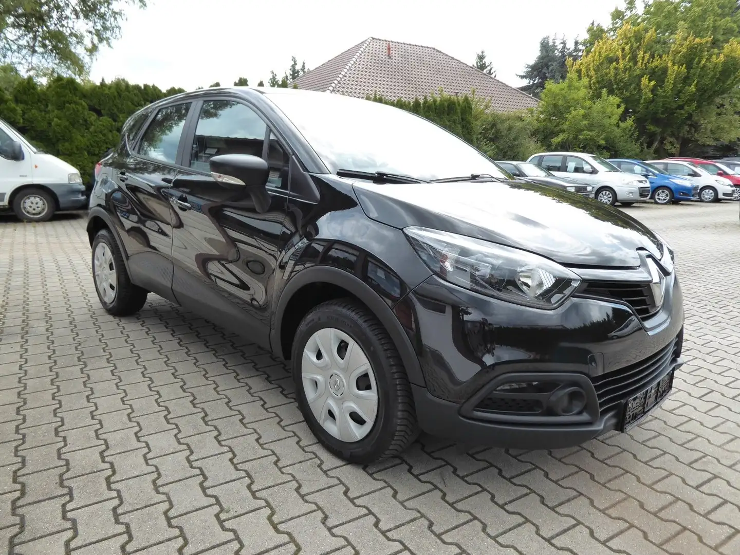 Renault Captur Life Klima/HU+AU neu Schwarz - 2