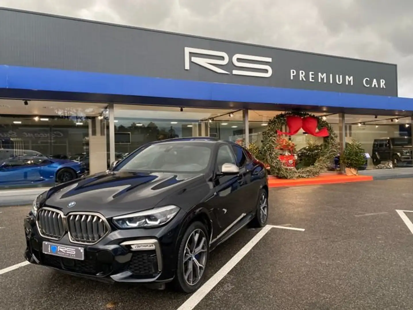 BMW X6 M50iA Noir - 1