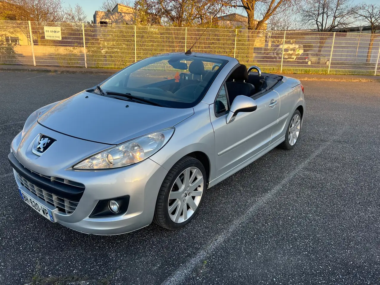 Peugeot 207 CC 1.6 HDi 112ch FAP FÃ©line