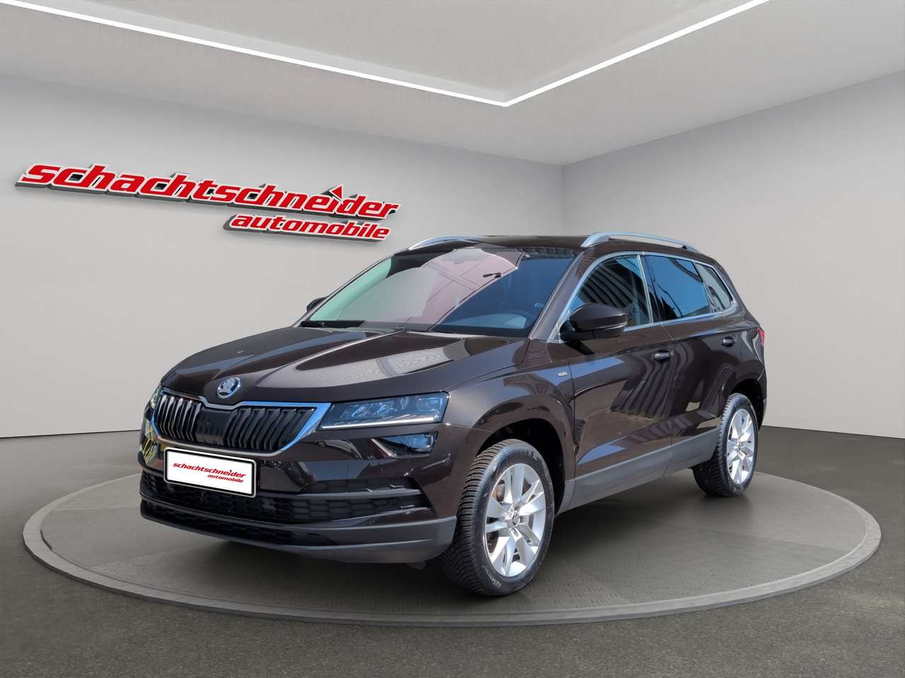 Skoda Karoq 2022 — 1.5 TSI ACT Clever+Kamera+Lenkradh+Allwetter