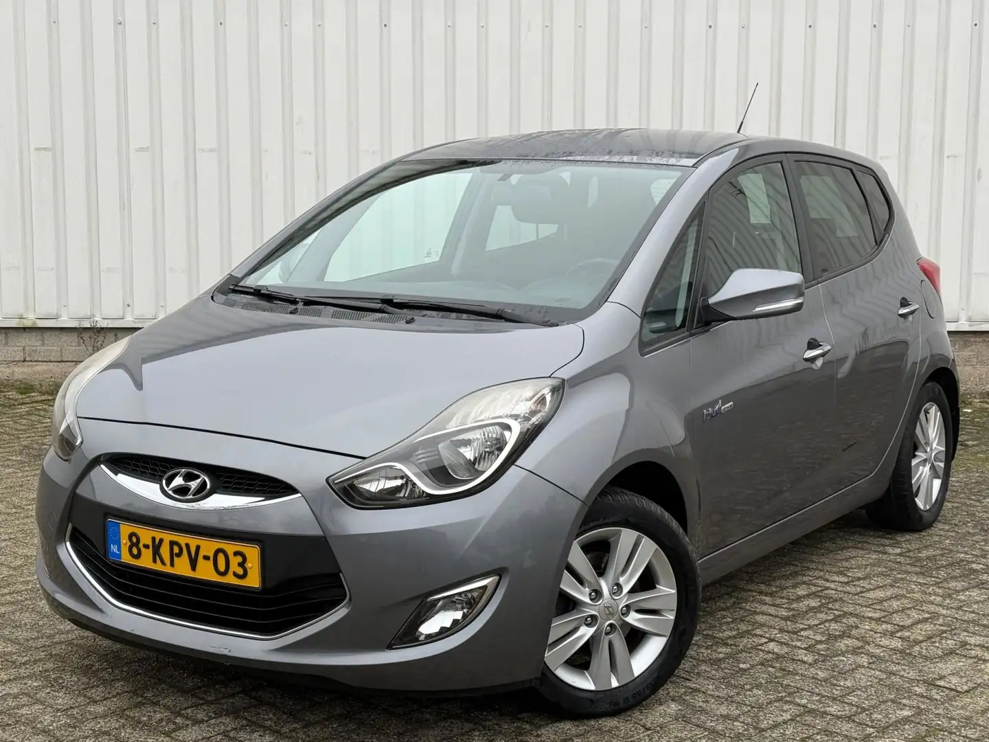 Hyundai iX20 1.4i i-Vision 2e Eigenaar,Airco,Trekhaak,CruiseCon Grijs - 1
