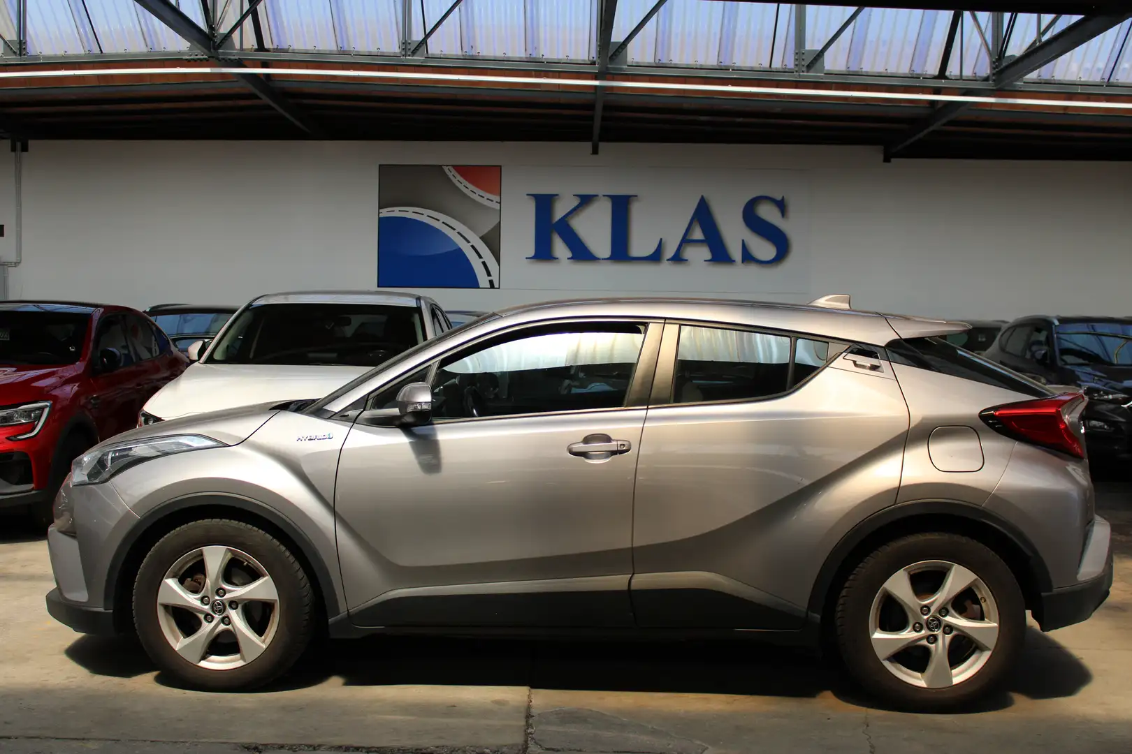 Toyota C-HR 1.8i VVT-i HYBRID Gris - 2