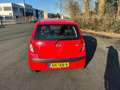 Hyundai i10 1.1 Active NETTE AUTO RIJDT EN SCHAKELT GOED Rood - thumbnail 6
