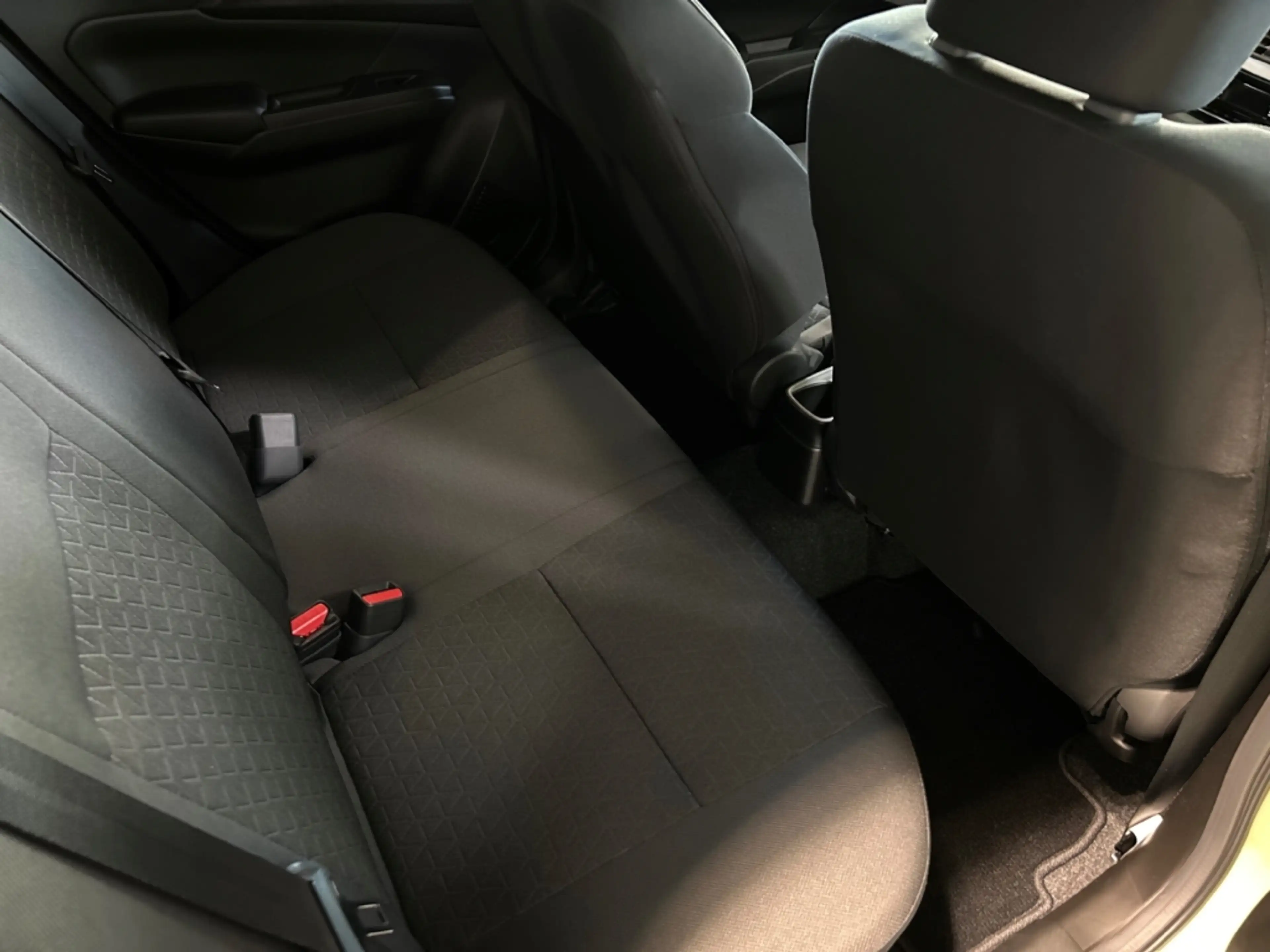 Suzuki Swift Comfort + Hybrid Navi LED ACC Apple CarPlay Androi — photo 13
