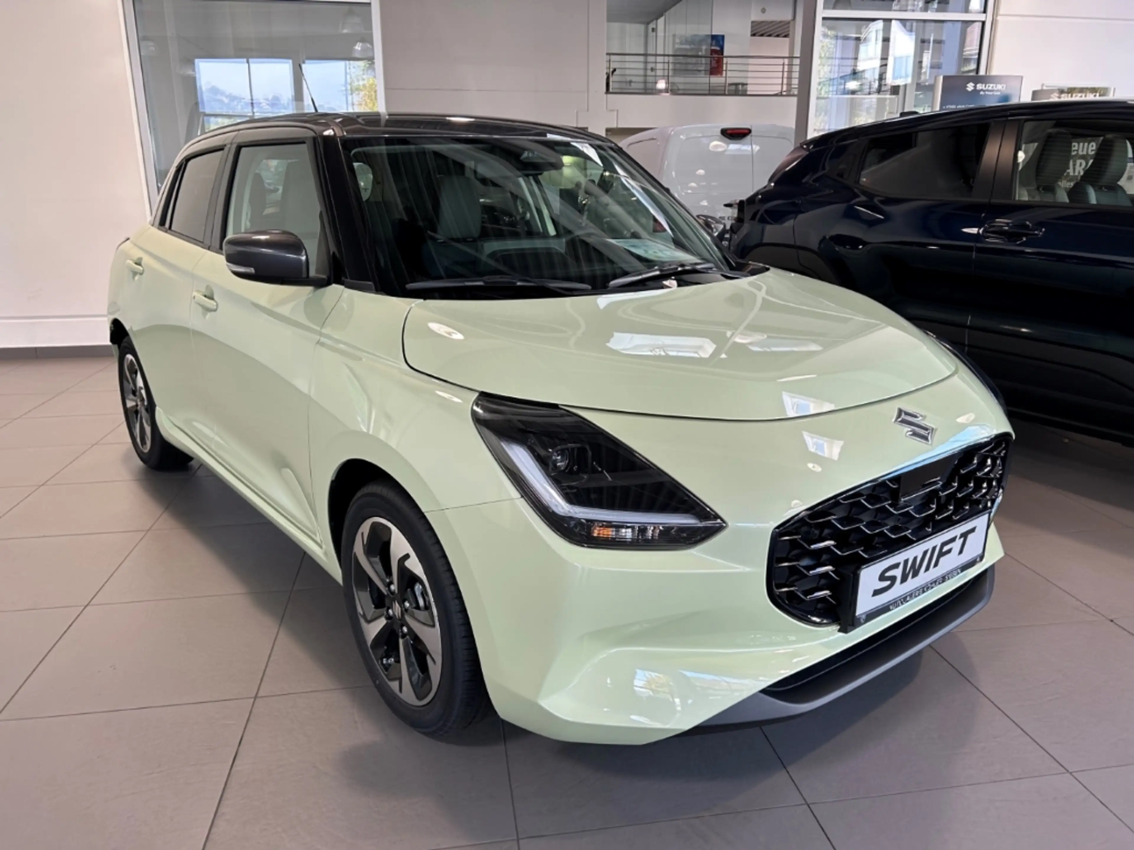 Suzuki Swift Comfort + Hybrid Navi LED ACC Apple CarPlay Androi — photo 3