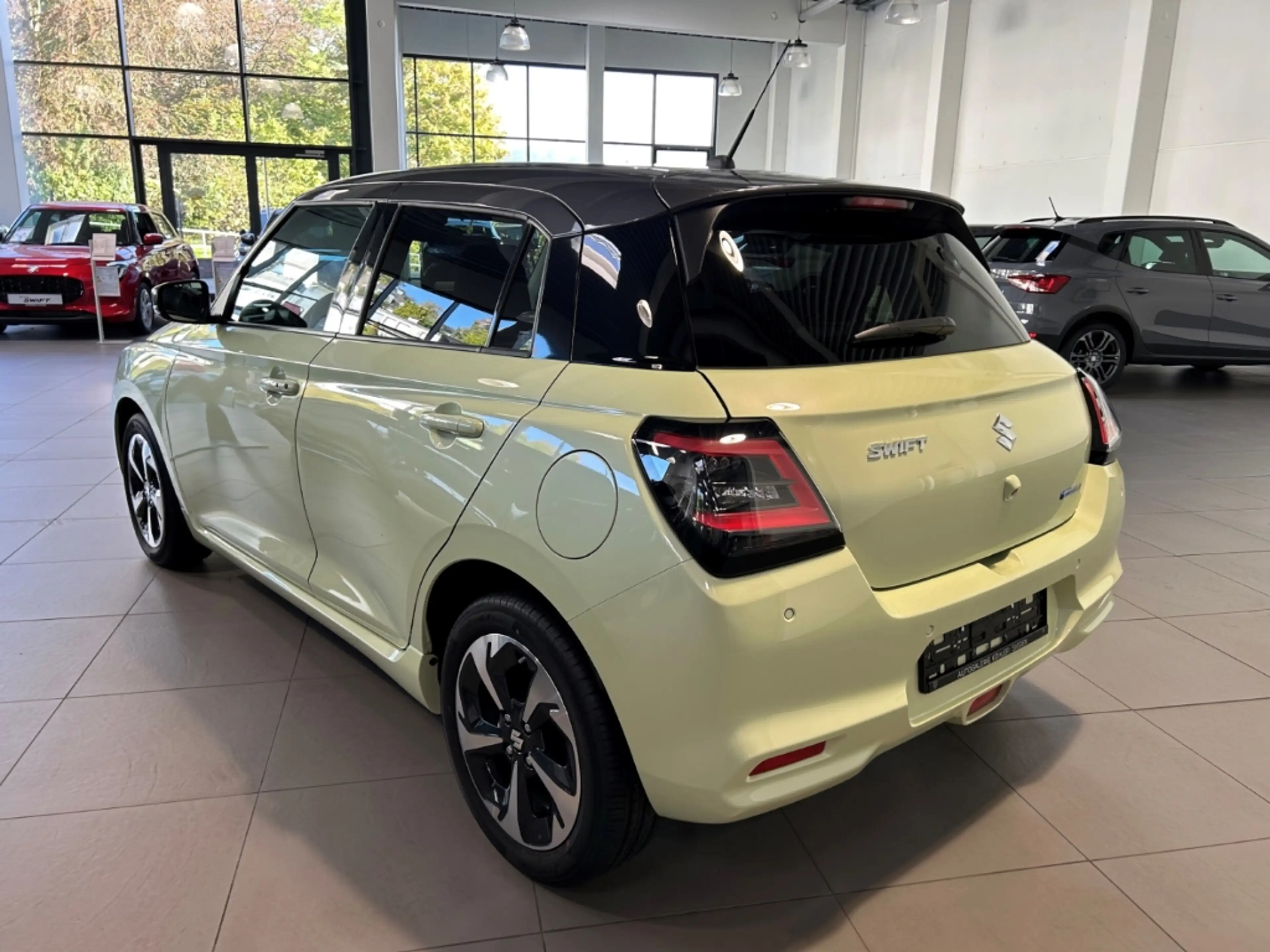 Suzuki Swift Comfort + Hybrid Navi LED ACC Apple CarPlay Androi — photo 6