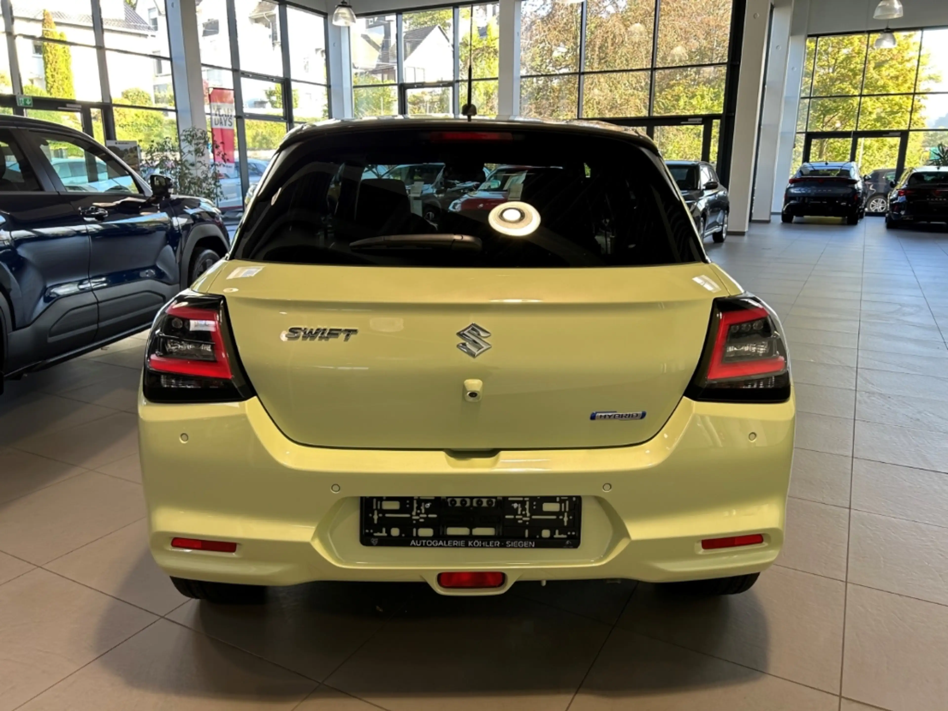 Suzuki Swift Comfort + Hybrid Navi LED ACC Apple CarPlay Androi — photo 7