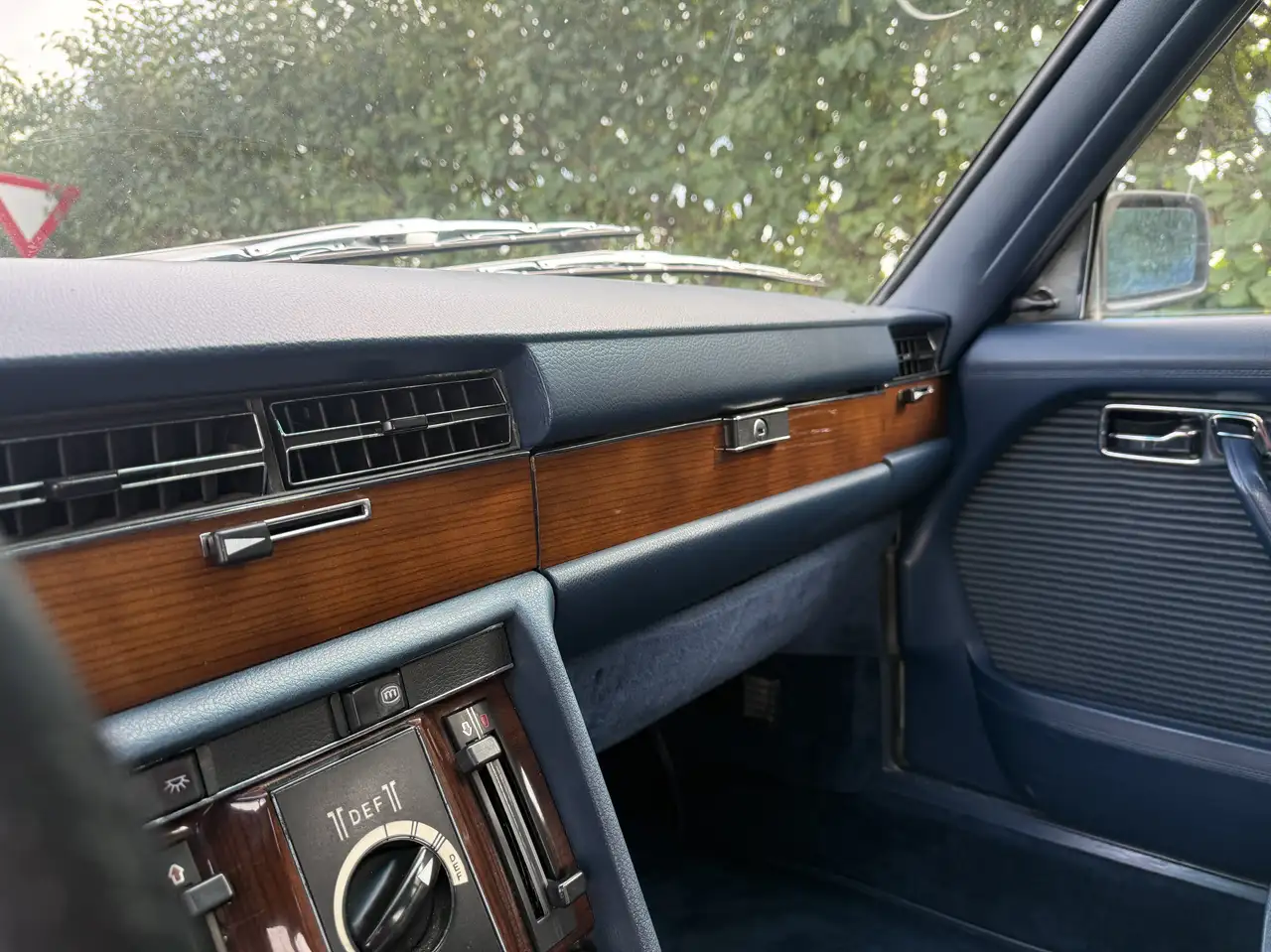 Mercedes-Benz 280 SE, foto 9