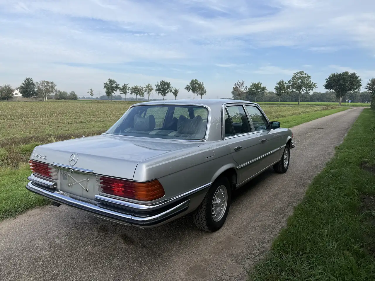 Mercedes-Benz 280 SE, foto 4