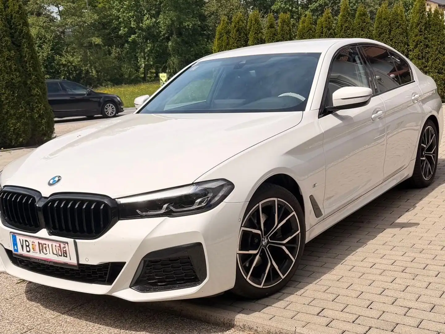 BMW 520 Xdrive Weiß - 1