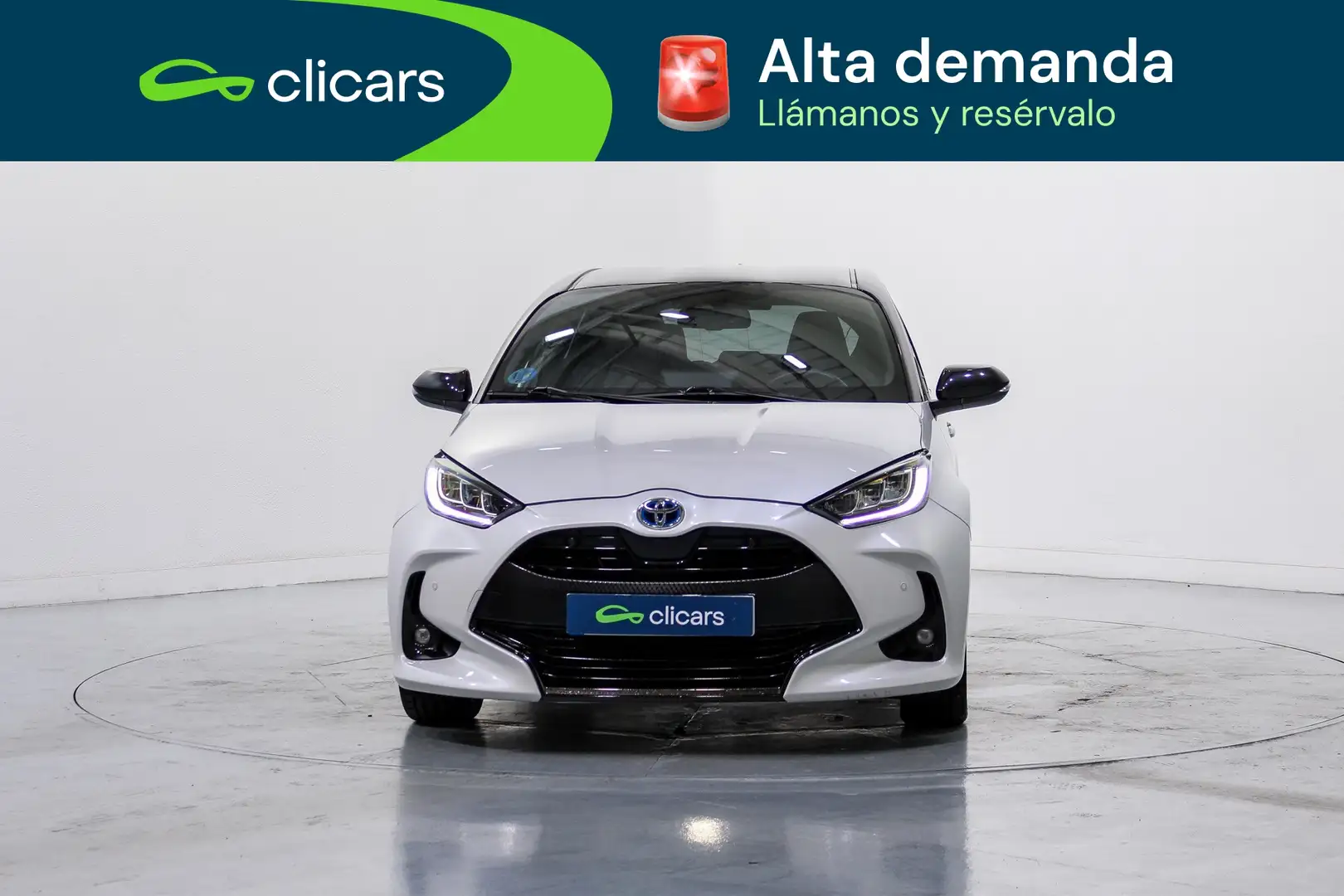 Toyota Yaris 120H 1.5 Style Plus Blanco - 2