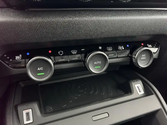 Citroen C4 view 12