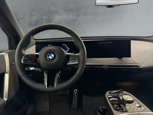 BMW Ix view 10