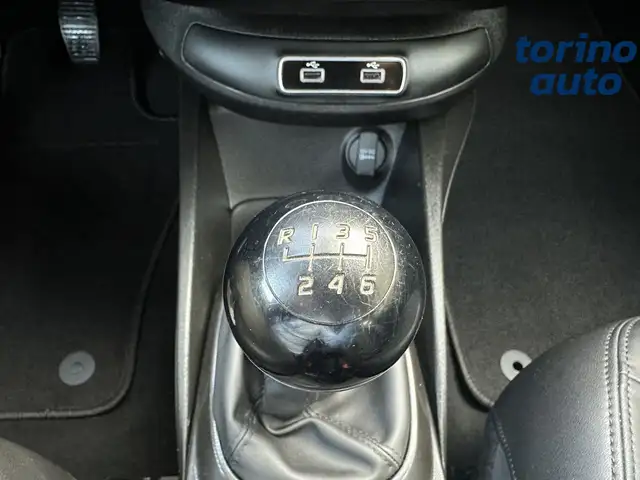 Fiat 500X view 25