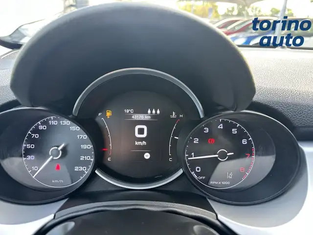 Fiat 500X view 20