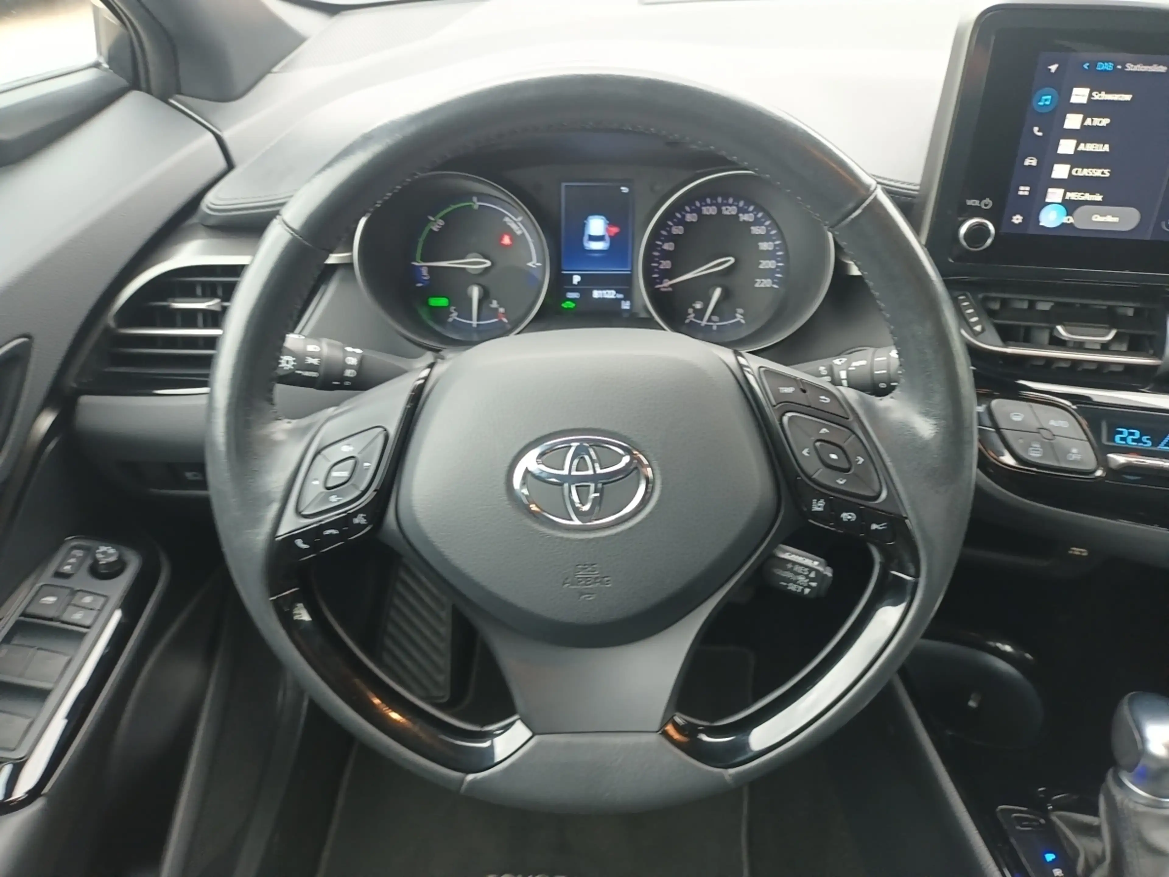 Toyota C-HR 2.0 Hybrid Team D*CARPLAY+LED+PDC+KAMERA+KLIMA** — photo 8