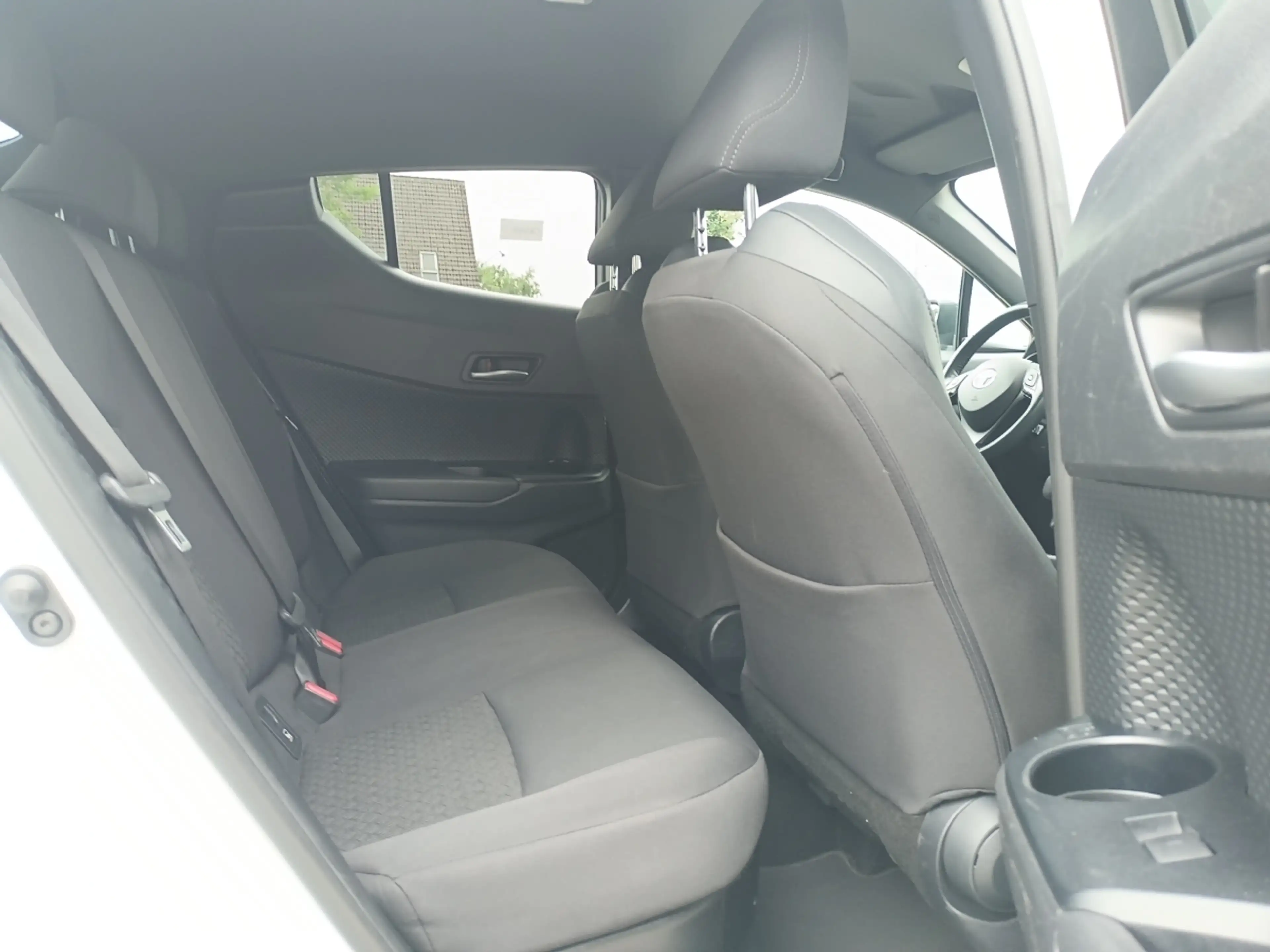 Toyota C-HR 2.0 Hybrid Team D*CARPLAY+LED+PDC+KAMERA+KLIMA** — photo 11