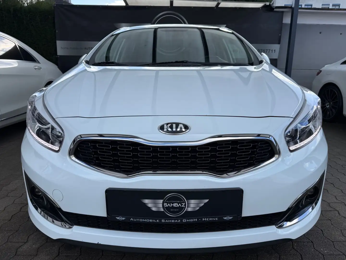 Kia Ceed / cee'd *AUTOM*KAMERA*NAVI*SHZ*LENKRADHEI Weiß - 2