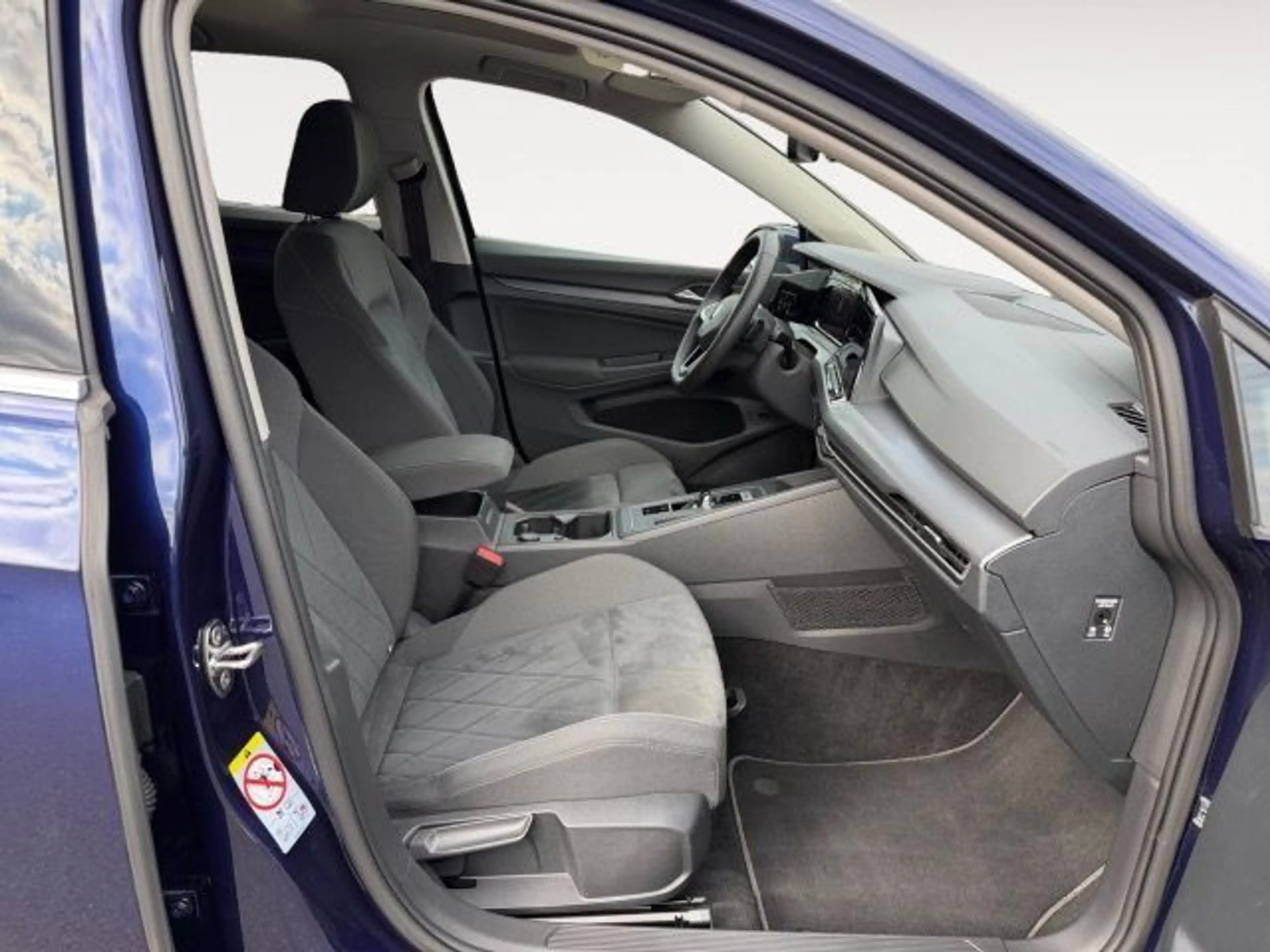 Volkswagen Golf VIII 1.4 TSI eHybrid Style Navi,AHK,Pano,Ma — photo 15
