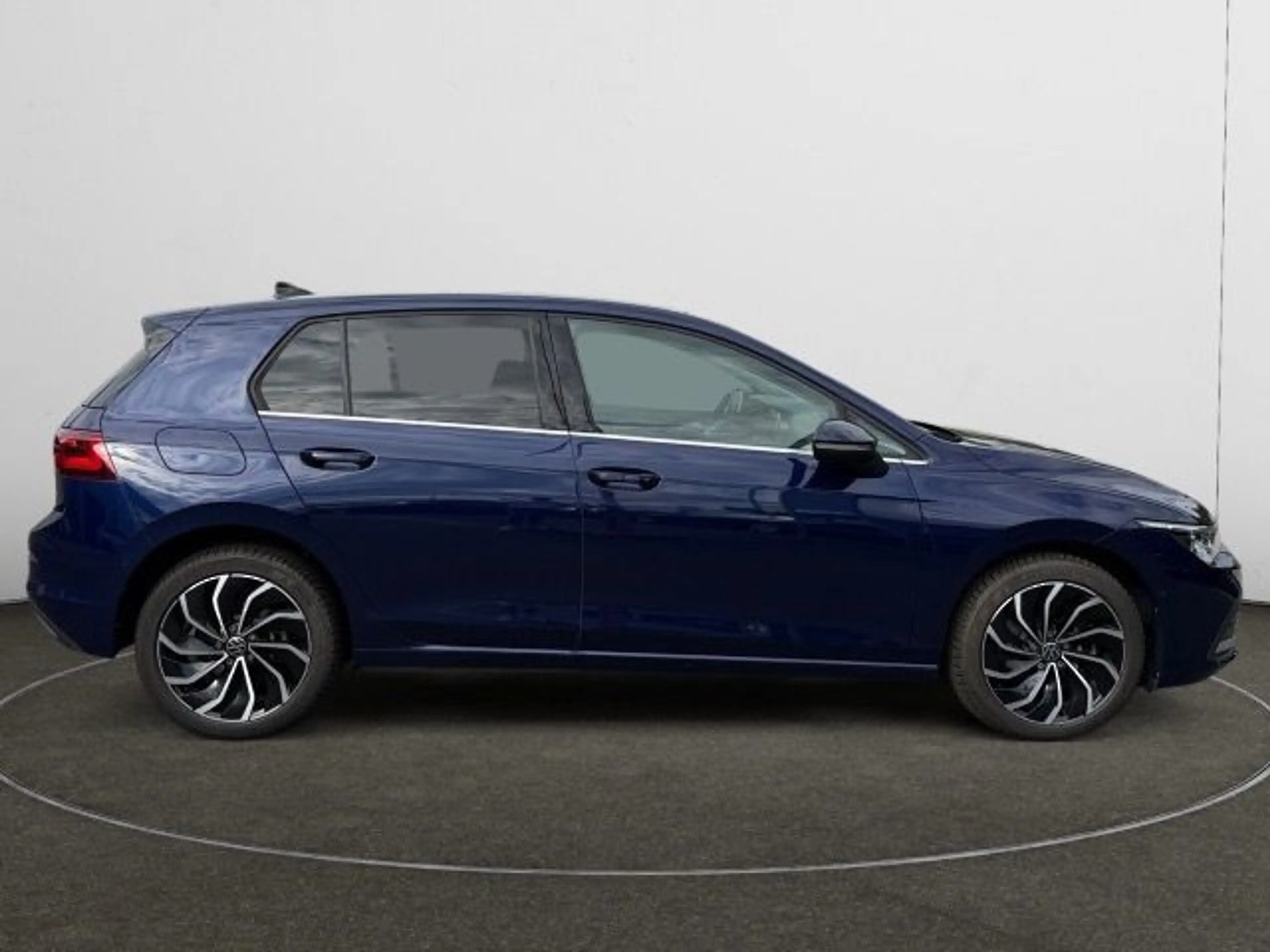 Volkswagen Golf VIII 1.4 TSI eHybrid Style Navi,AHK,Pano,Ma — photo 6