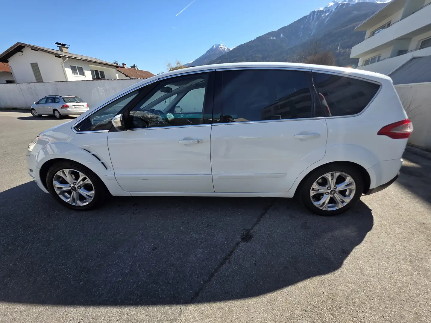 Ford S-Max Titanium 2,0 TDCi DPF Automatik - 1