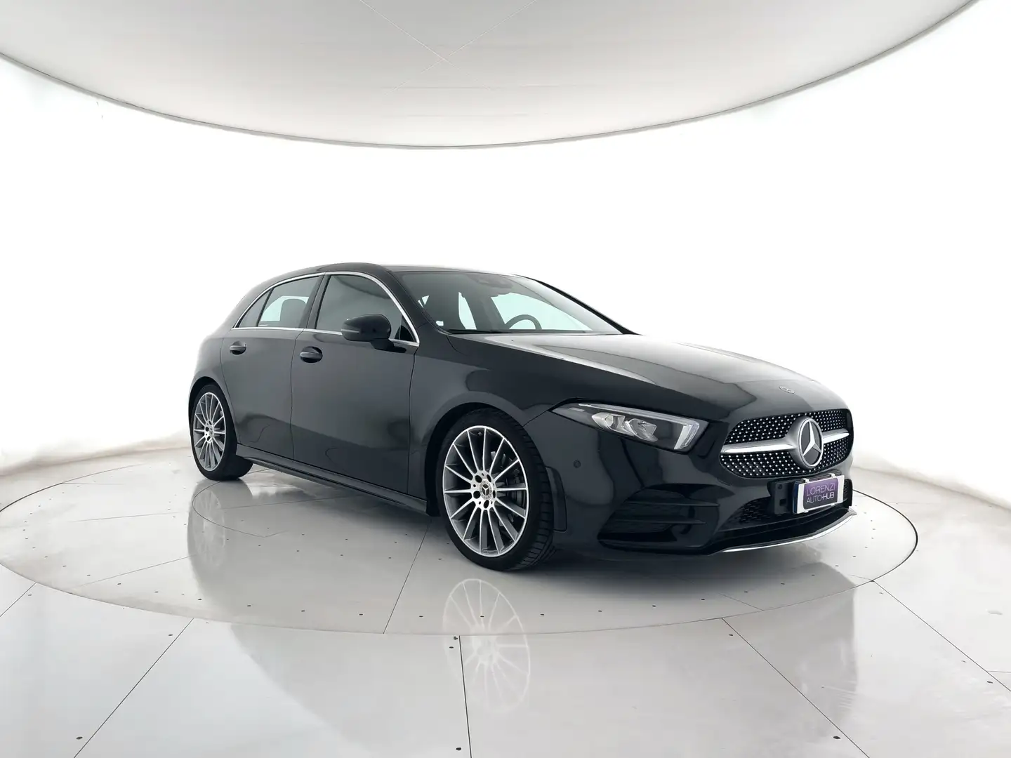Mercedes-Benz A 200 d Premium auto CAMERA+APP CONNECT+C19" Zwart - 1