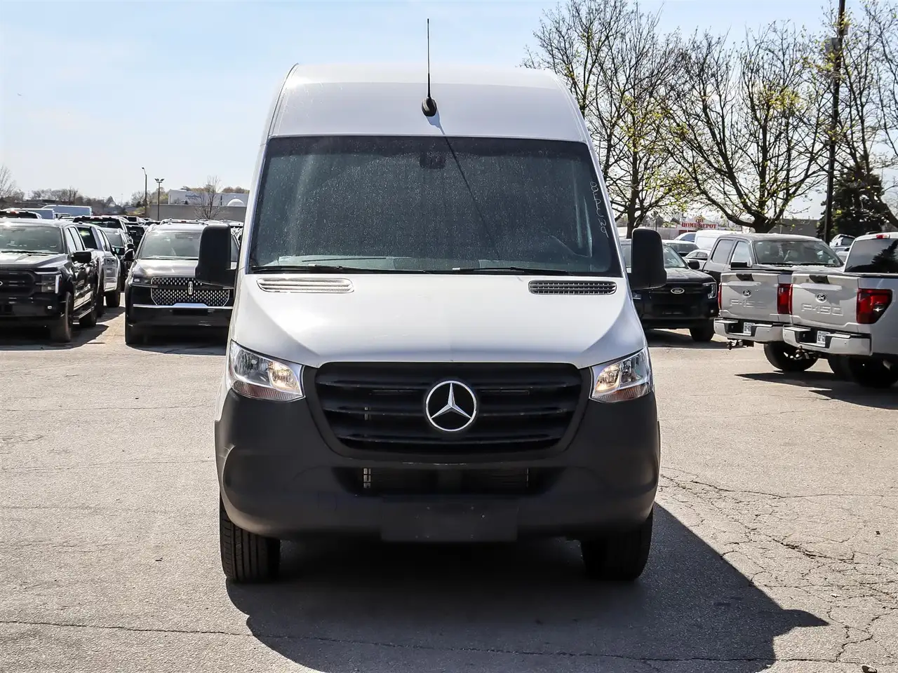 Mercedes-Benz Sprinter снимка Mercedes-Benz Sprinter