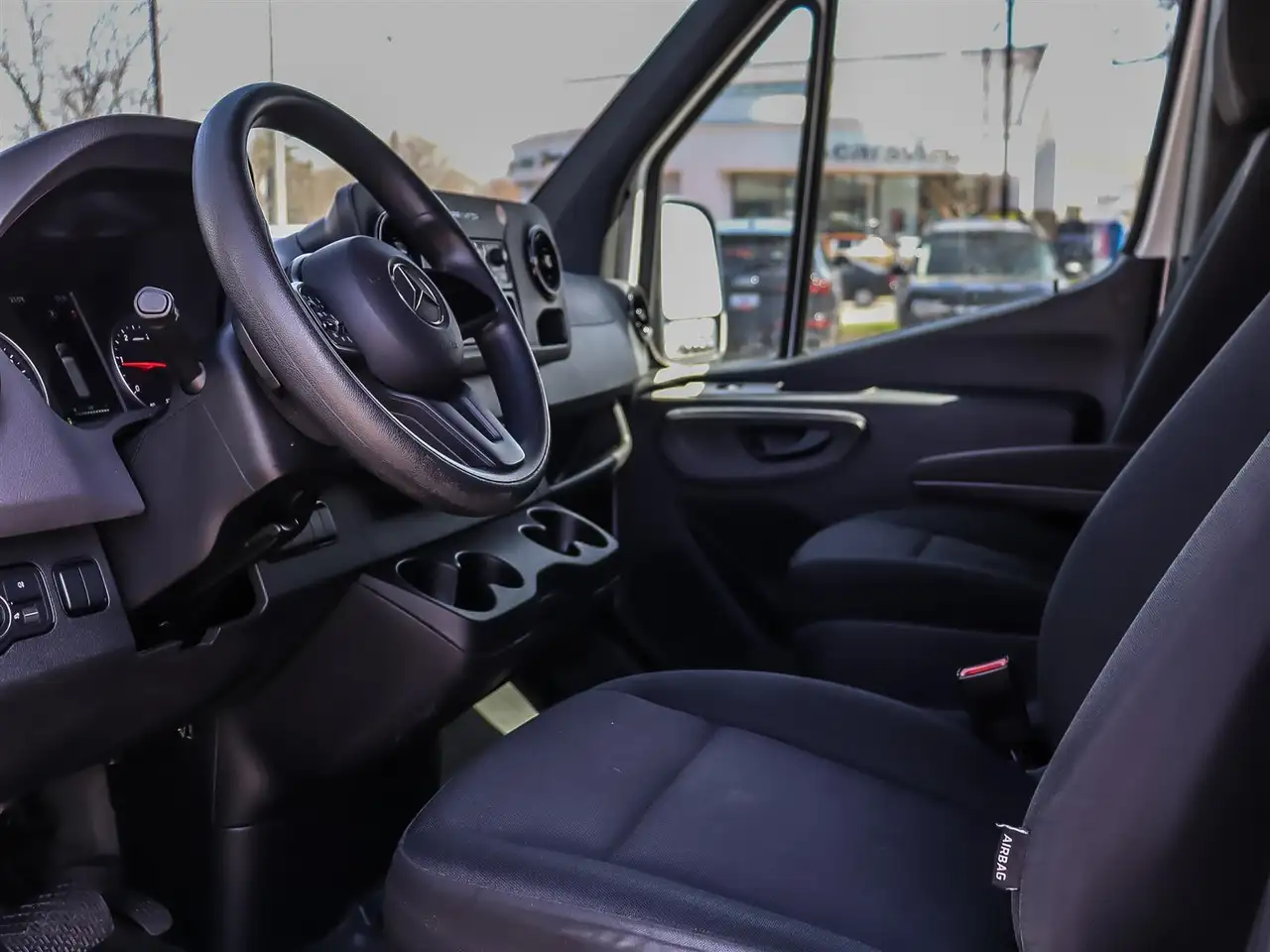 Mercedes-Benz Sprinter снимка Mercedes-Benz Sprinter