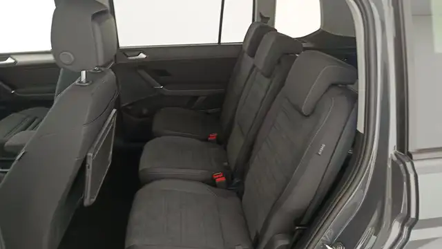 Volkswagen Touran view 11