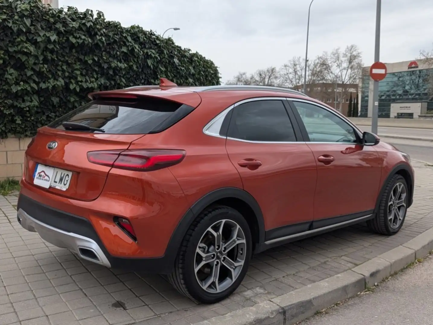 Kia XCeed 1.6 PHEV eTech Aut. Naranja - 1
