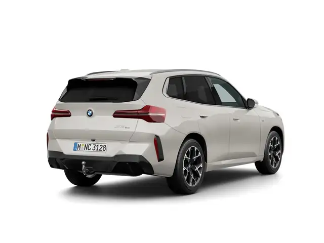 BMW X3 view 3