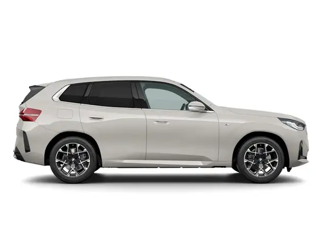 BMW X3 view 4