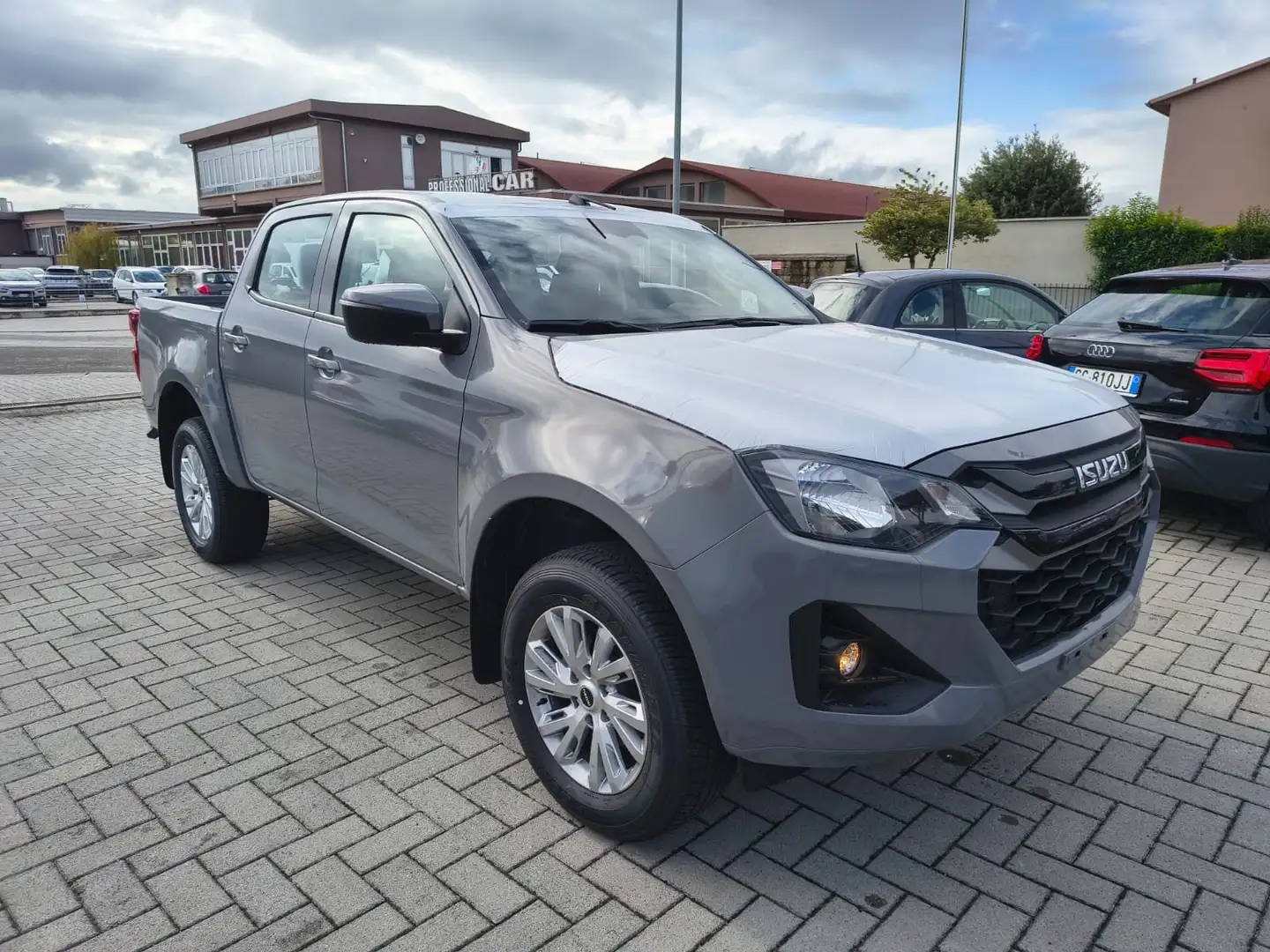 Isuzu D-Max CREW N60BB+*NUOVA PRONTA CONSEGNA*IVA ESCLUSA*AUTO - 2