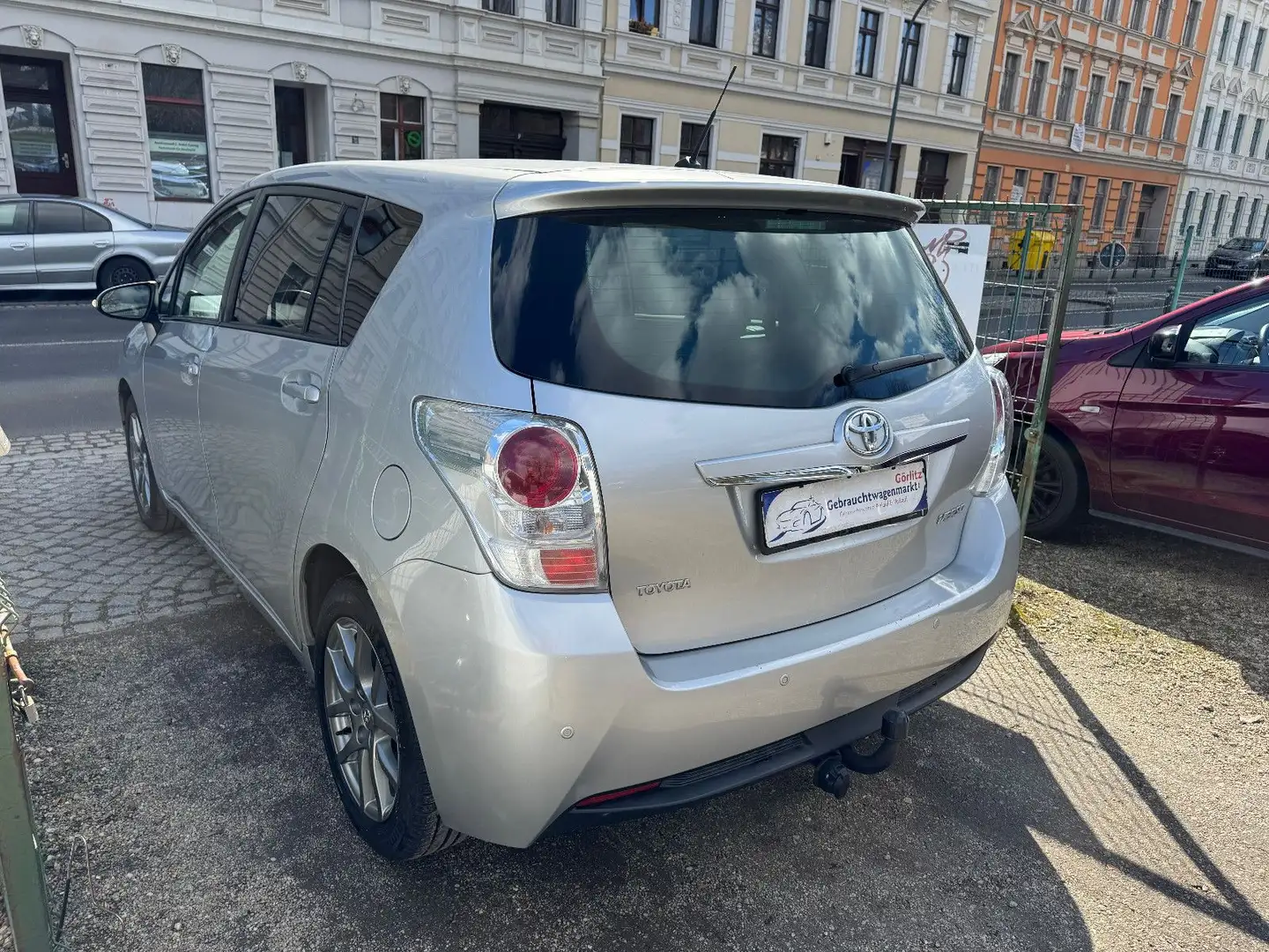 Toyota Verso Executive 1-Hand Xenon Tempomat Navi AHK Silber - 2