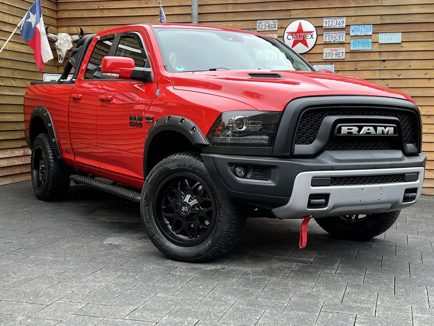 Dodge RAM 1500 SPORT 5,7L V8 4x4 OFFROAD LPG AHK Rot - 2