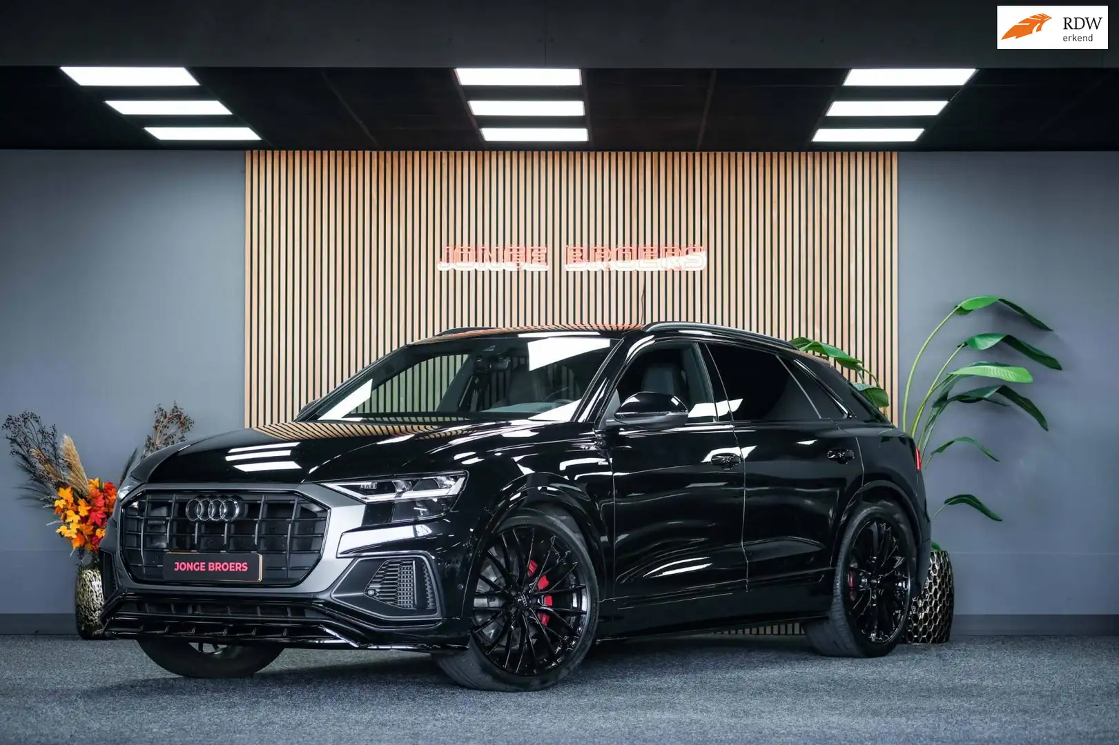 Audi Q8 55 TFSI quattro Pro Line Plus |Competition|B&O|Pan Zwart - 1