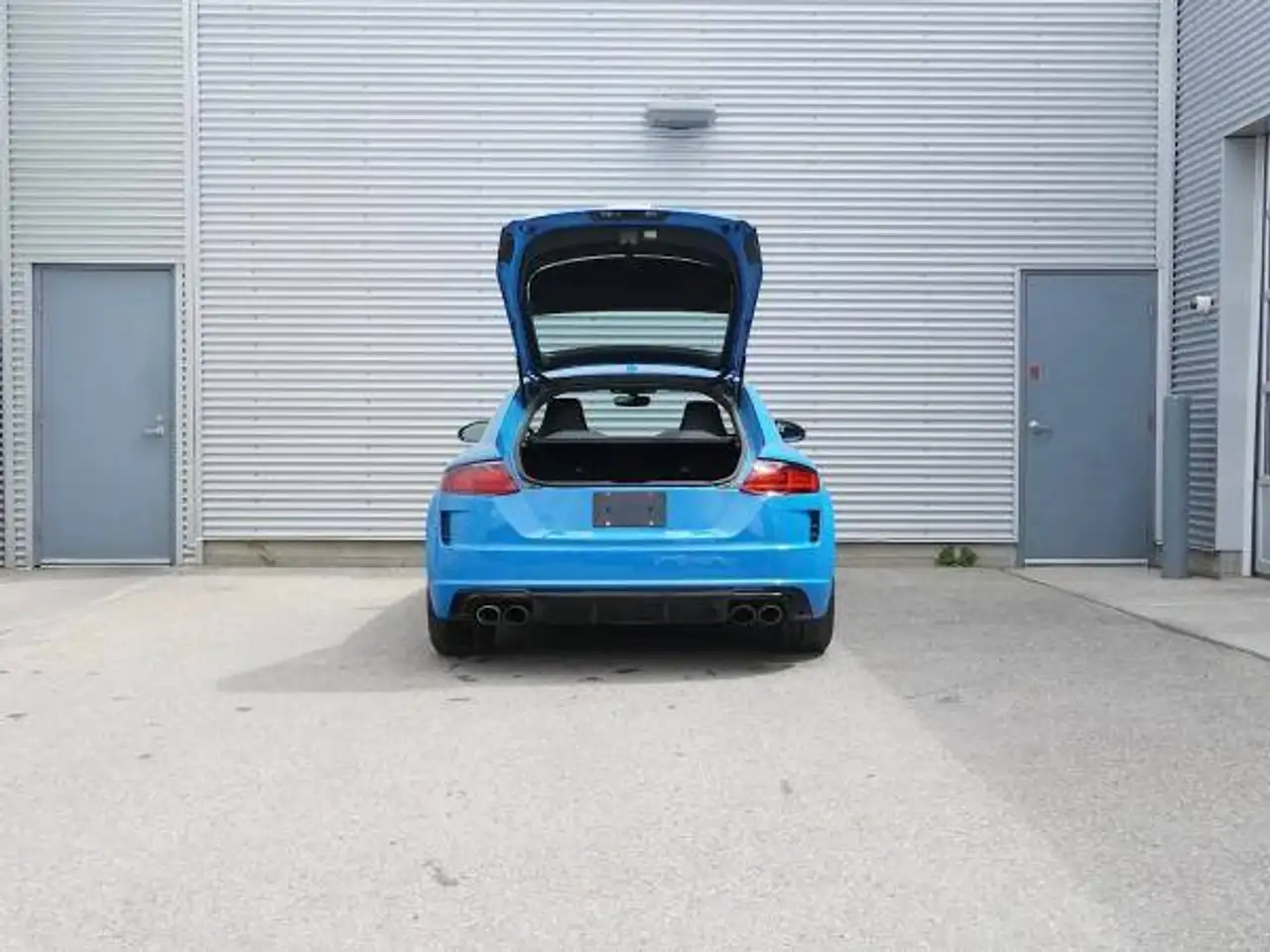 Audi TTS снимка Audi TTS