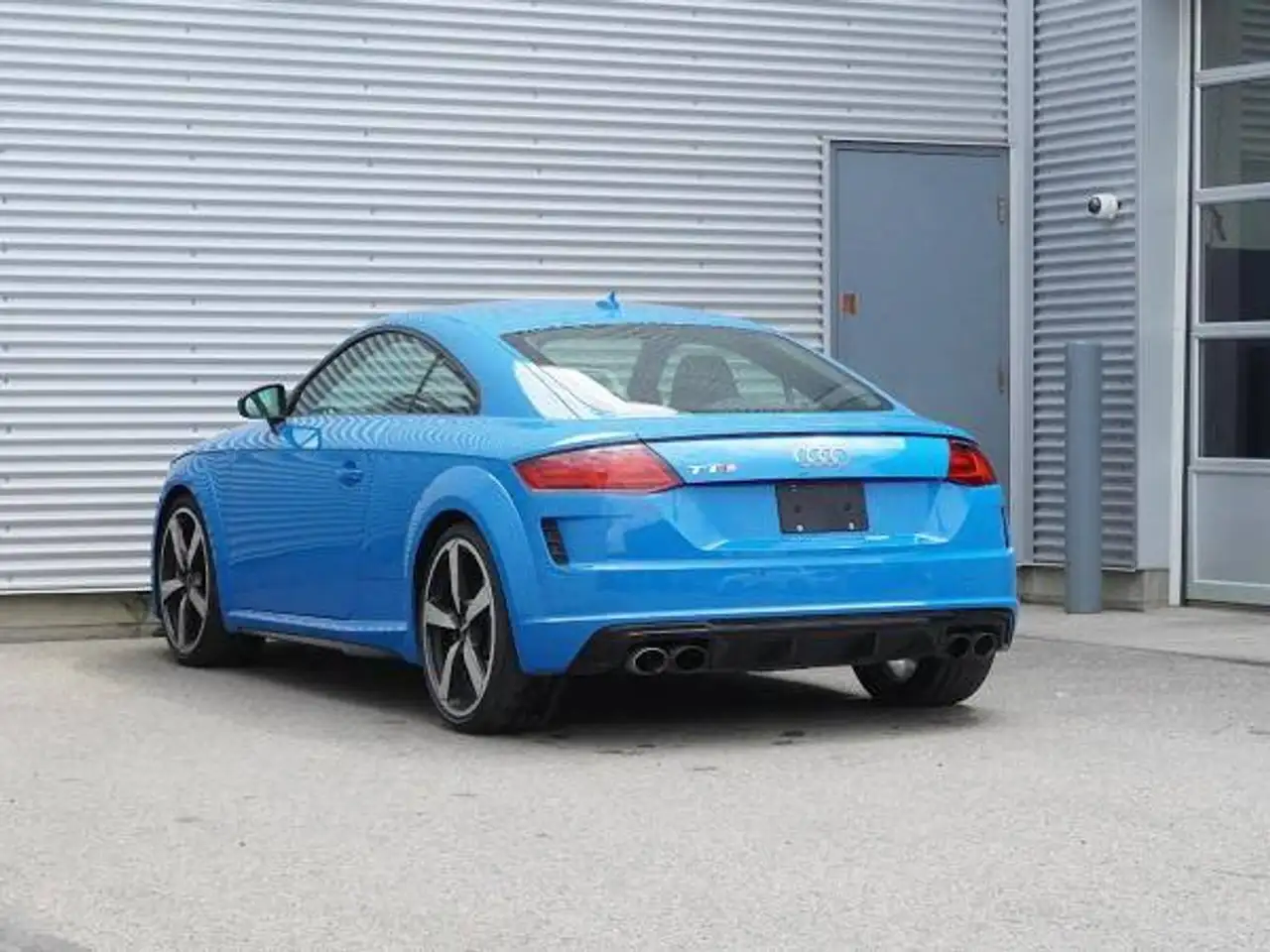 Audi TTS снимка Audi TTS
