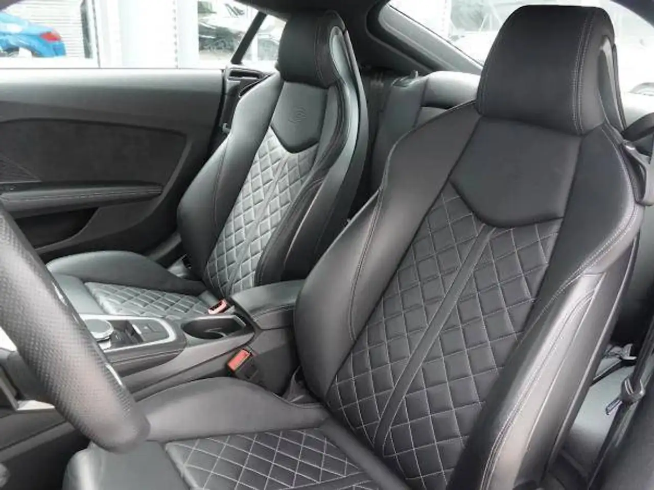 Audi TTS снимка Audi TTS