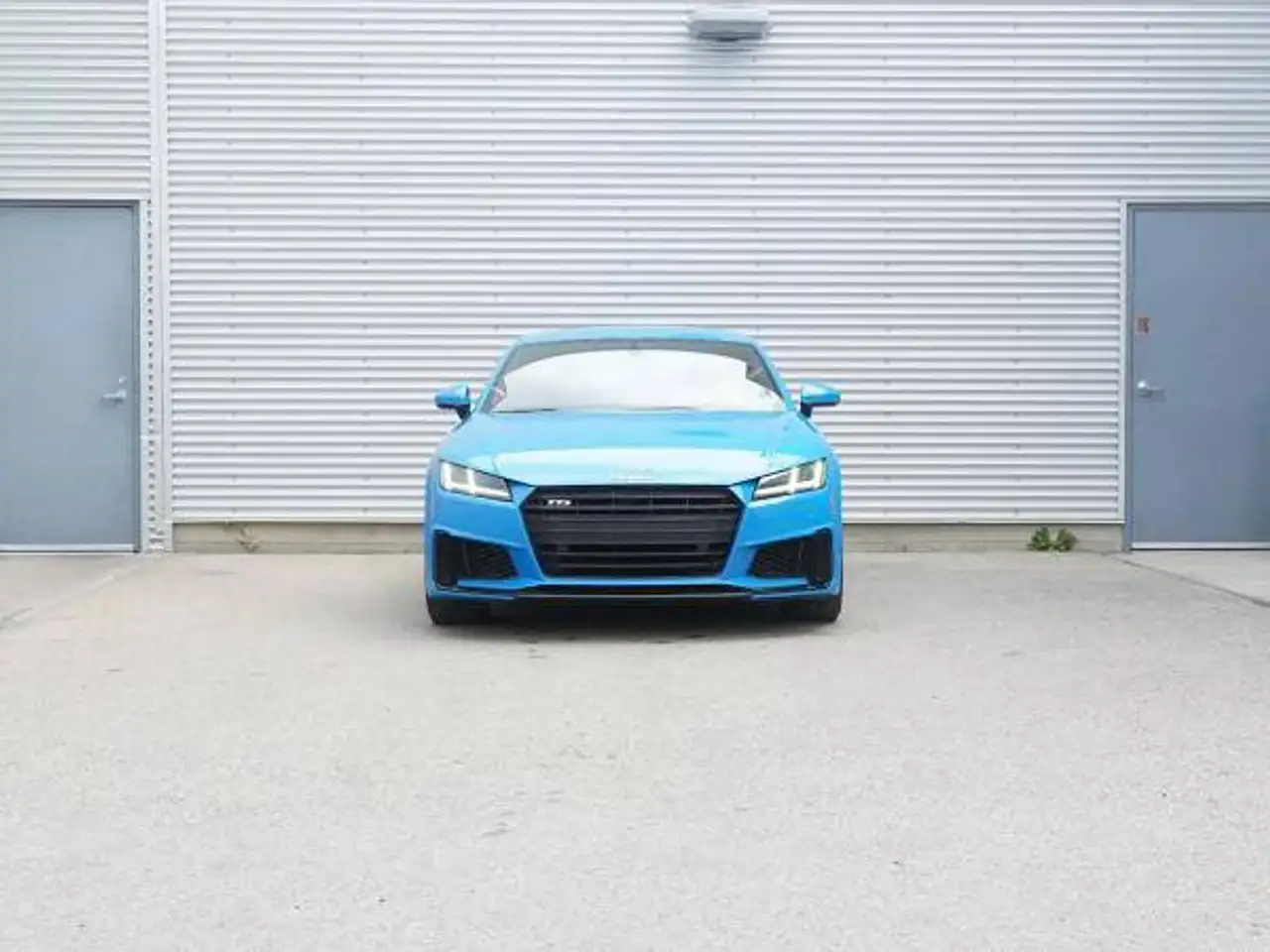 Audi TTS снимка Audi TTS