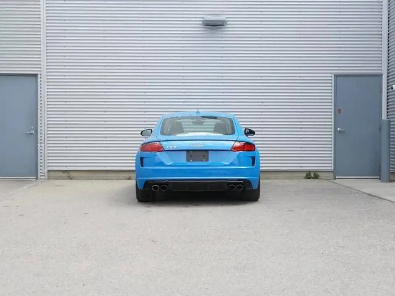 Audi TTS снимка Audi TTS