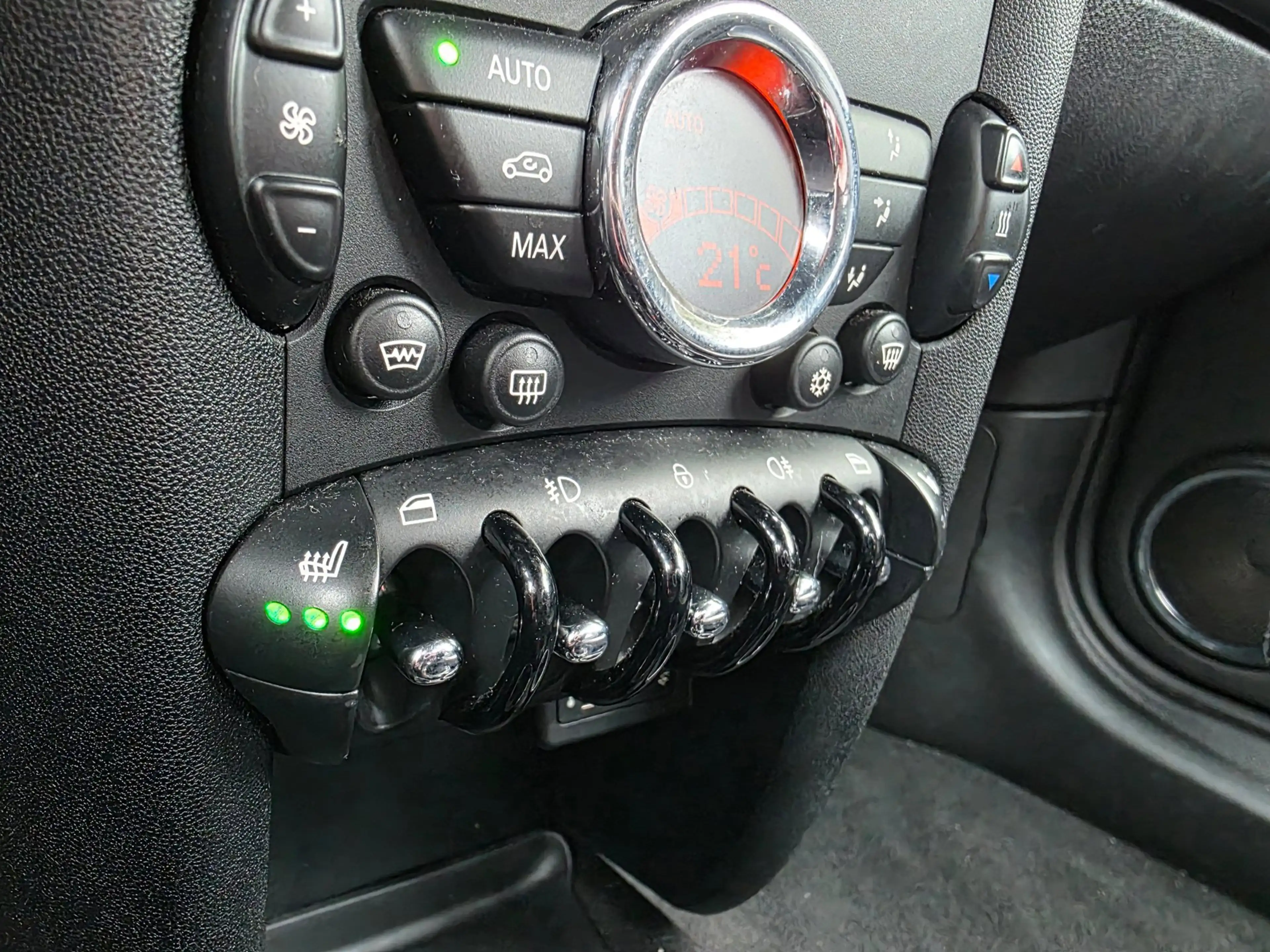 MINI Cooper Clubman 1.6 Automaat R55 BJ.2010 / Navi / Clima / Leder / — photo 19