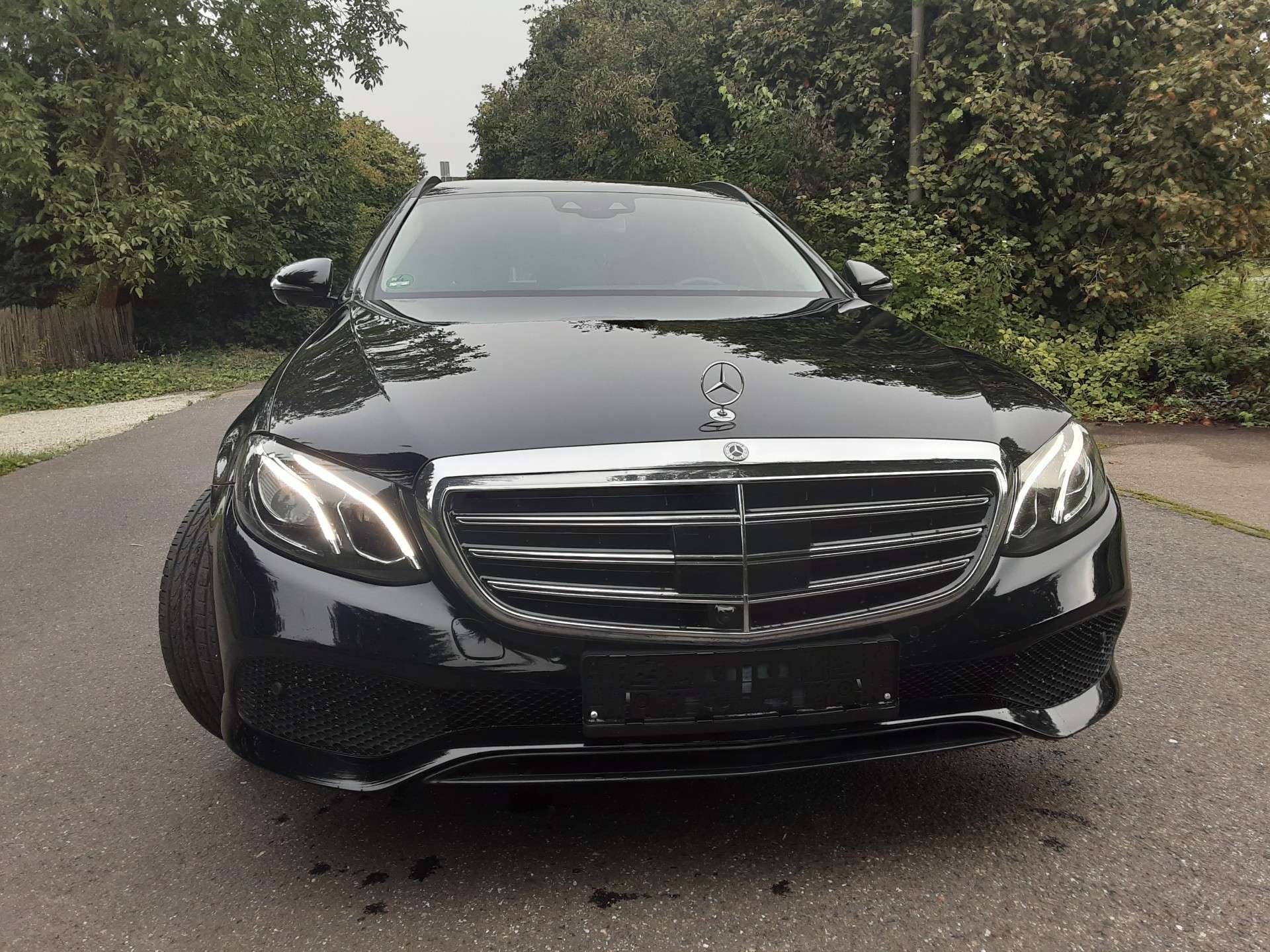 Second hand Mercedes Benz E-Class 300