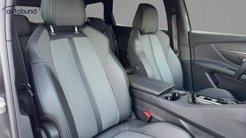 Peugeot 5008 II 1,5 Blue HDI EAT8 Allure Pack 7-Sitzer Alu KA L — photo 6