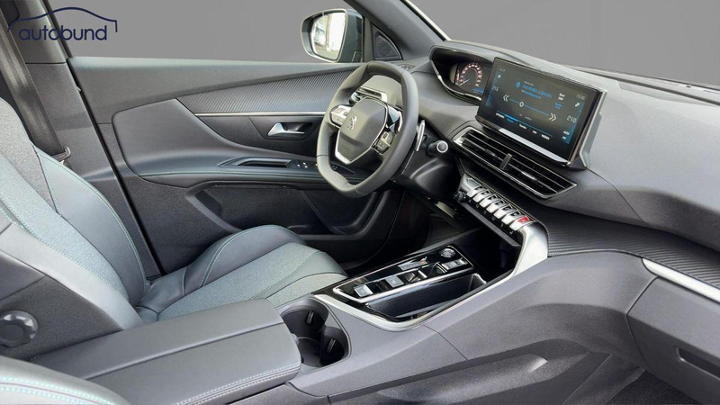 Peugeot 5008 II 1,5 Blue HDI EAT8 Allure Pack 7-Sitzer Alu KA L — photo 5