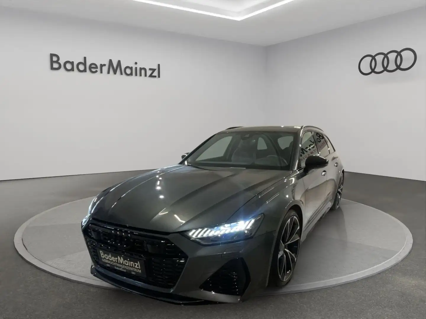 Audi RS6 AHK Matrix B&O Allradl. Keramik Pano Grijs - 1